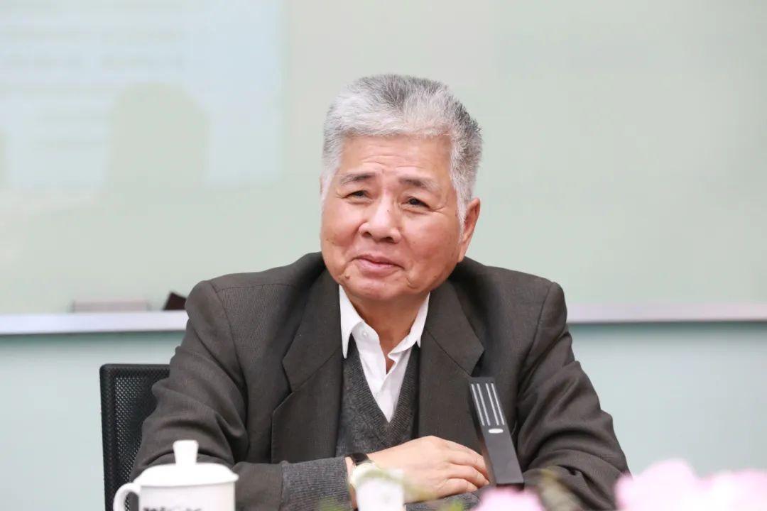 與時俱進·知己知彼·創新發展丨董事長楊勳先生蒞臨大红鹰dhy集團視察指導工作
